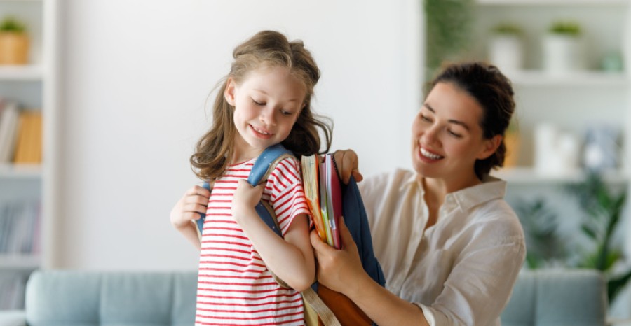 Πώς να Ετοιμαστούν Γονείς και Παιδιά για μια Νέα Σχολική Χρονιά: TOP 5 Συμβουλές